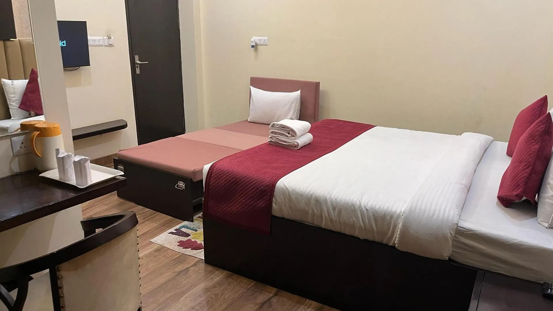 Mayur Palace, Agra Agra  3*, Agra (Uttar Pradesh) India